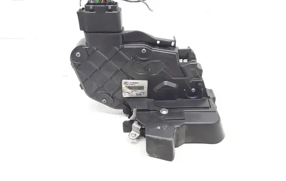 Volvo V70 Rear door lock 31253920