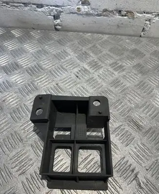 Mercedes-Benz Sprinter W906 Front bumper mounting bracket A9068850263