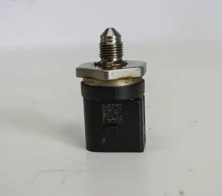 Fuel pressure sensor