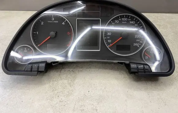 Audi A4 S4 B7 8E 8H Speedometer (instrument cluster) 8E0920932 0263664226 270907