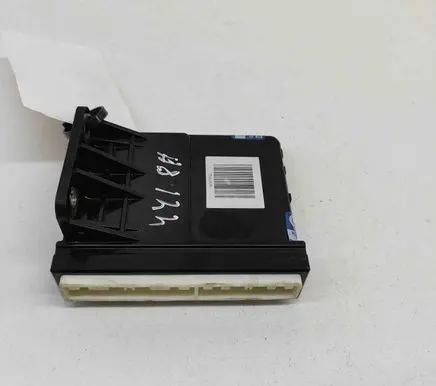 KIA Soul Current control relay HK4J0114 375A1K4000