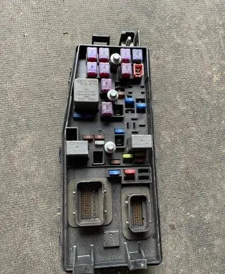 KIA Carnival Fuse box set 919504D050