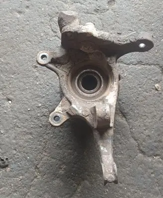 Rear wheel hub spindle/knuckle