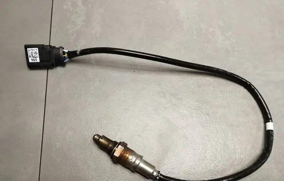 Volkswagen Touran III Lambda probe sensor 05L906262 84622