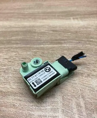 BMW 5 E60 E61 Airbag deployment crash/impact sensor 9118168 5WK43448 WITHPLUG