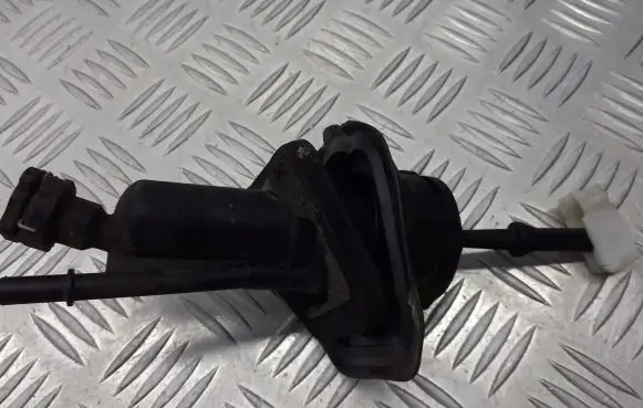 Mazda 3 I Clutch slave cylinder PA66-GF35