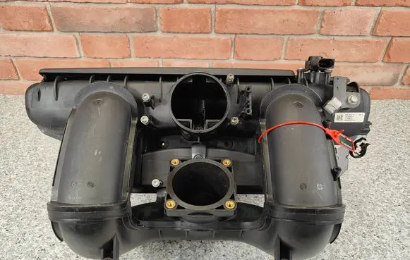 BMW 3 E90 E91 Intake manifold 7520368