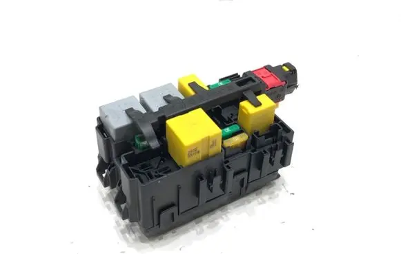 Peugeot 308 Fuse box set 9806192580
