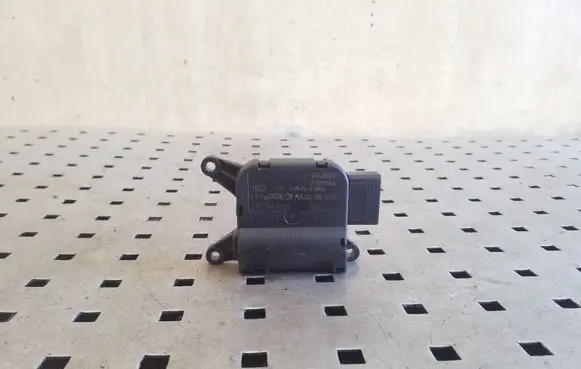 Volkswagen Eos Air flap motor/actuator 1K0907511J 0132801392