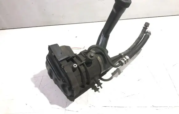 Citroen C4 I Picasso Power steering pump 9684252580