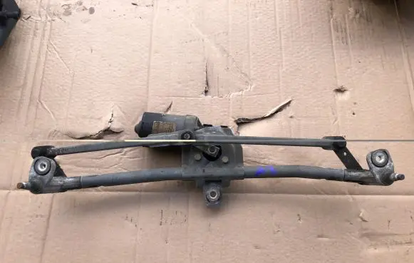 Audi A3 S3 8L Front wiper linkage and motor 1J1955113