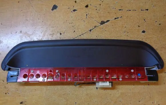 BMW 3 E90 E91 Third/center stoplight 6946614