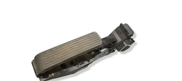 Mercedes-Benz CLK A209 C209 Accelerator throttle pedal A2033000704