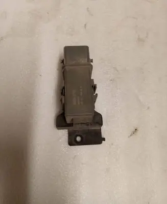 Hyundai Tucson TL Glow plug pre-heat relay 368302F760 GA501B20 170919B