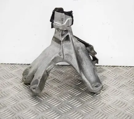 Audi A4 S4 B8 8K Engine mounting bracket 8K0199308BE