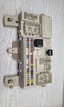 Volvo C30 Fuse module 31268178