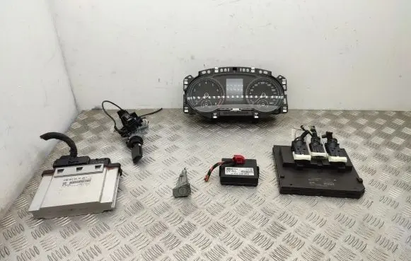 Volkswagen Golf VII Engine ECU kit and lock set 5G0920861 5Q0937084AC 5Q0907530P