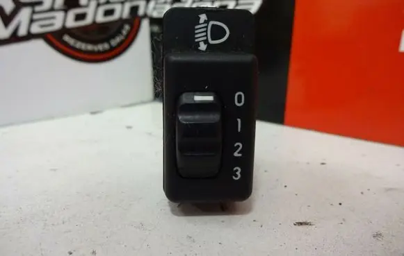 Opel Agila A Headlight level height control switch 3518083E10