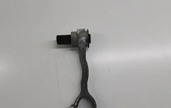 Jaguar XE Rear upper control arm/wishbone T2H2185