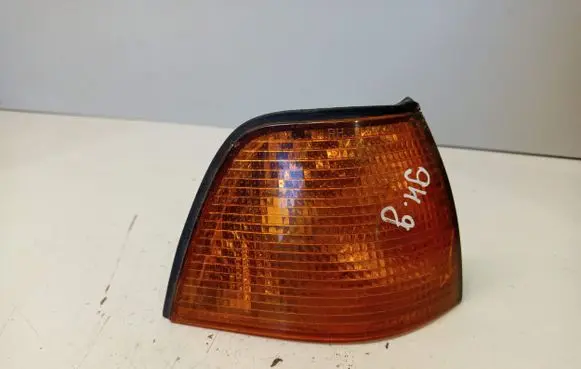 BMW 3 E36 Front indicator light