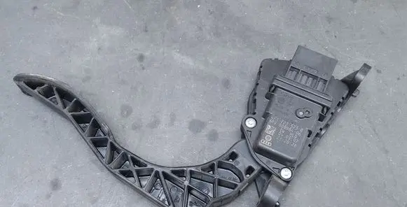 Audi A6 S6 C6 4F Acceleration sensor 4F1723523B 6PV00898406