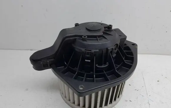 SsangYong Korando Heater fan/blower F00S3B2401 130609 040351