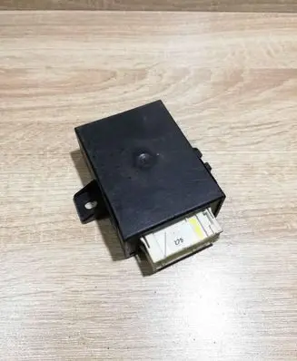 BMW 7 E38 Other control units/modules 8352494