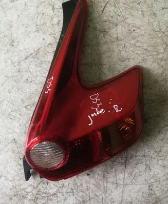 Nissan Juke I F15 Rear/tail lights
