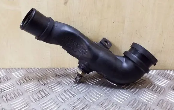 Toyota Avensis T270 Intercooler hose/pipe 173620R030 8942460010