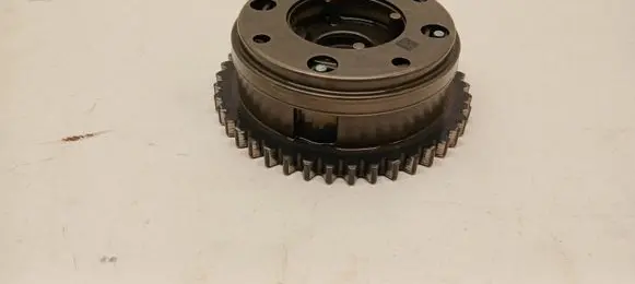BMW 5 G30 G31 G38 Camshaft pulley/ VANOS 8601045 11368601045 34799406