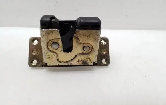 Opel Zafira A Tailgate/trunk/boot lock/catch/latch 90563999