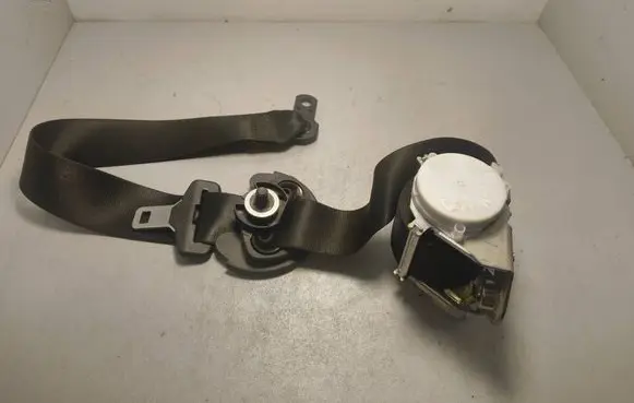 BMW 3 E90 E91 Front seatbelt 34003071B 2204080817