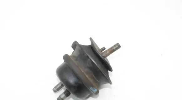 Lexus SC 300 - 400 Engine mount bracket