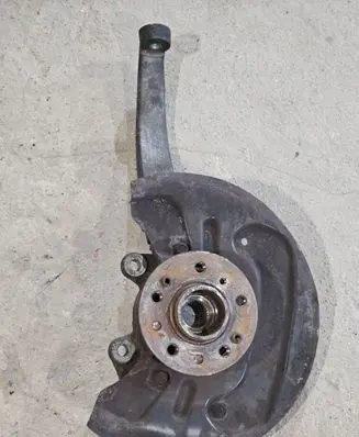 Mercedes-Benz GL X164 Front wheel hub A1643301820 A1644210320 1643301820