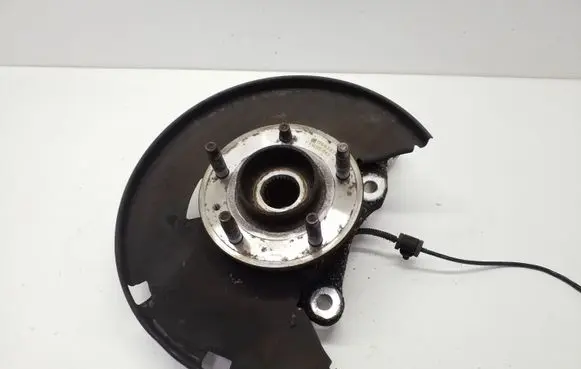 Opel Astra J Front wheel hub 13583479