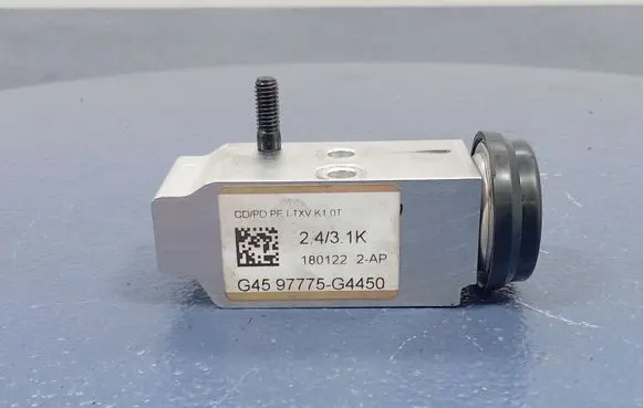 KIA Ceed Coolant level relay 97775-G4450