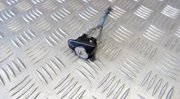 Toyota Yaris Cross Front door lock 690050DM40
