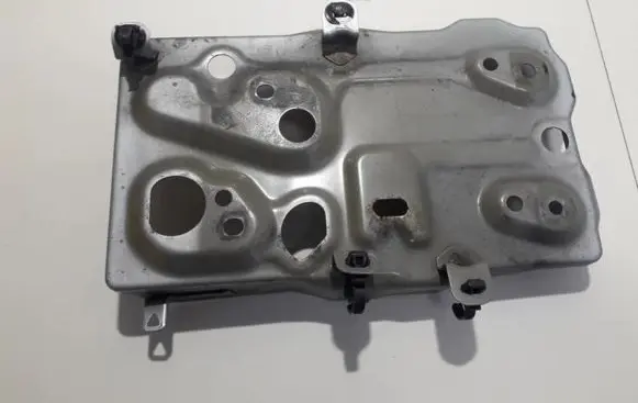 Mitsubishi Grandis Battery box tray 