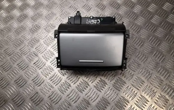 Hyundai Kona I Glove box set 84680K4601