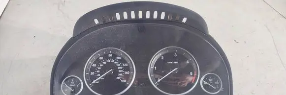 BMW 5 F10 F11 Speedometer (instrument cluster) 9227616