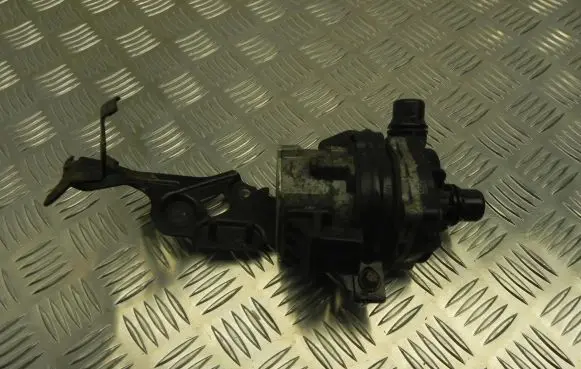 Mercedes-Benz S W222 Webasto circulation pump for autonomous heater A0005001986
