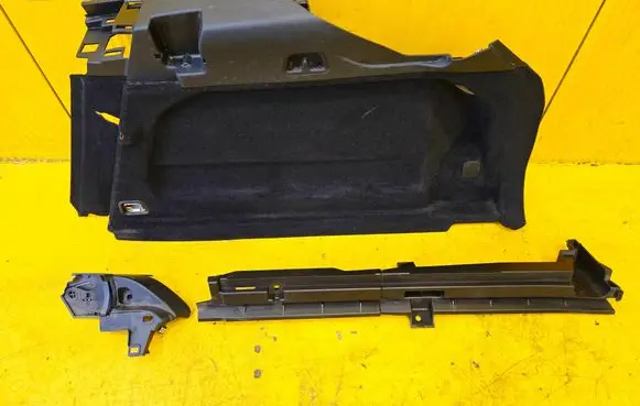 Volvo XC60 Trunk/boot side trim panel 3746870