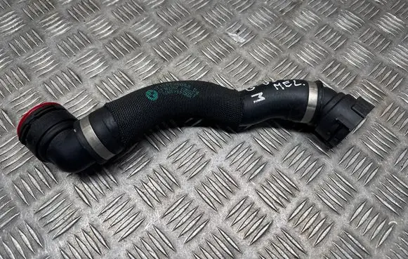 BMW X5 G05 Engine coolant pipe/hose 8596052