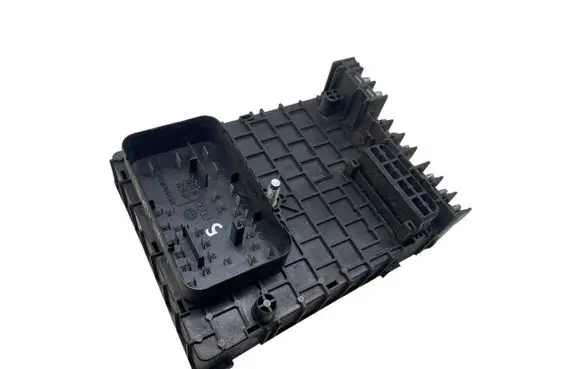 Volkswagen PASSAT B6 Fuse module 3C0937125 63592777 18559506
