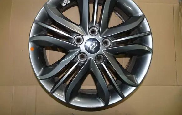 Hyundai ix35 R18 alloy rim 529102Y650