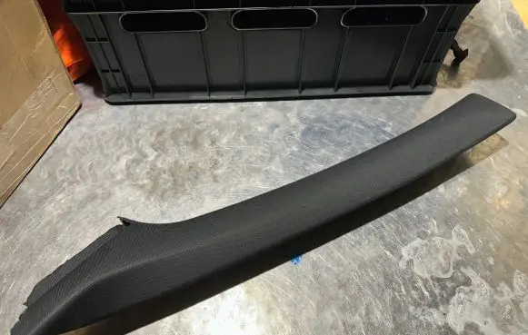 Peugeot 308 (A) pillar trim 9677359477
