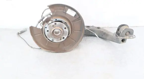 BMW 3 E46 Rear wheel hub spindle/knuckle 22296922 2229686 33322229686