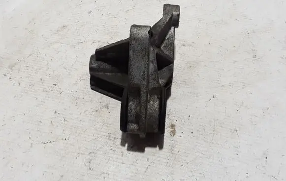 Volvo S40 Engine mounting bracket 309C05