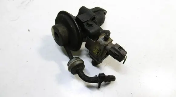 Toyota Avensis T220 EGR valve 25620-27060