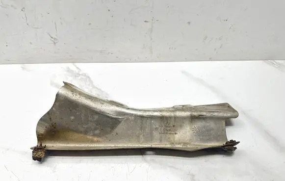 BMW 5 F10 F11 Heat shield in engine bay 7185204 24640010